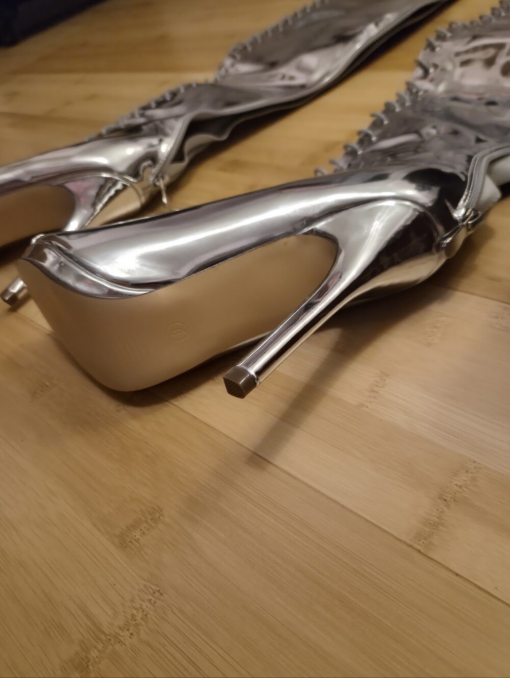 Liliana Silver Metallic Metallic Thigh High Lace Up Peep Toe Stiletto Boots 9 - Picture 7 of 15